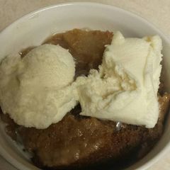 A picture of Slow Cooker Apple Spice Cake.