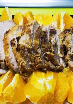 Una foto de Lomo a la naranja y puré de patata soufflé de la tita Carmen