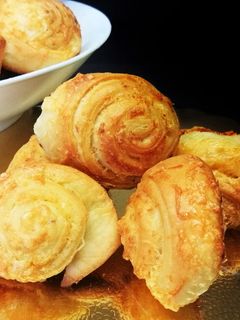 Sajtos háromszögek 🥠 recept fotója