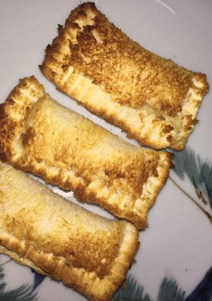 รูปของ ขนมปังไส้กล้วยน้ำว้า🍞🍌🍯✨ by หม้อทอดไร้น้ำมัน