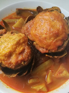 Una foto de Alcachofas rellenas en 'colorao'