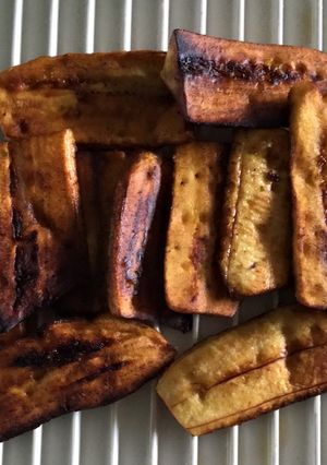Una foto de Plátanos machos maduros fritos