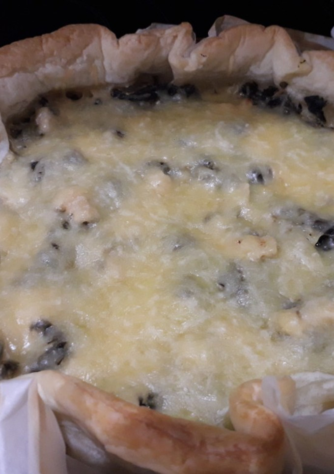 Una foto de Quiche de espinacas y pollo