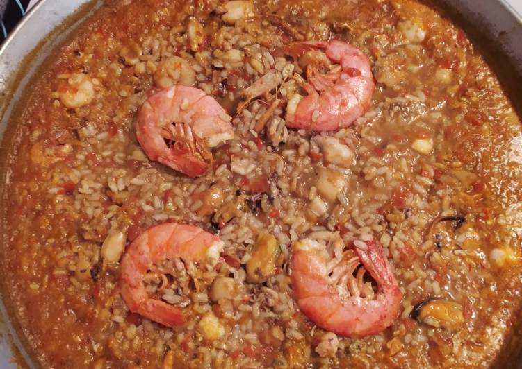 Paella de pescado