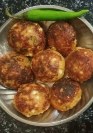 સાબુદાણા વડા (Sabudana Vada Recipe In Gujarati) રેસીપી મુખ્ય ફોટો