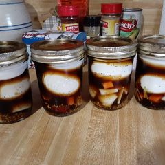 A picture of Pickled soy eggs.