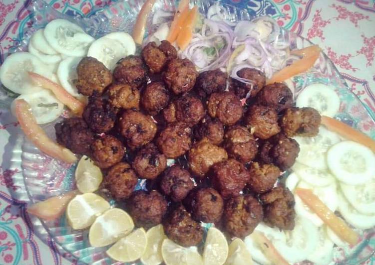 Simple Way to Make Favorite Kasche qeeme ke kabab