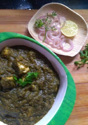 A picture of Hariyali paneer.