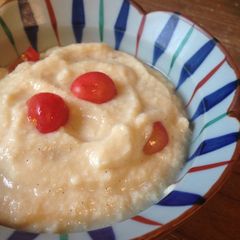 A picture of Easy Homemade Vanilla Bean Pudding.