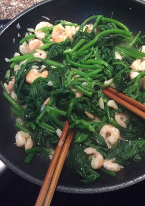 Hình của món Ngọn bí xào tôm.