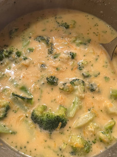 عکسی از دستور سوپ بروکلی و چدار🥦🍲 Broccoli and cheddar soup