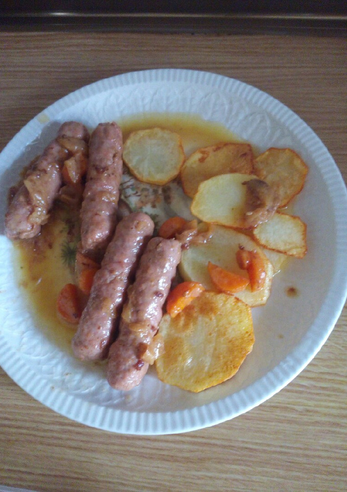 Una foto de Longaniza con Patatas