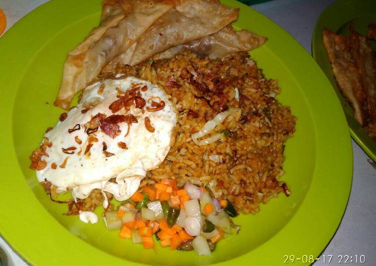 Anti Ribet, Membuat Nasi goreng kampung Sederhana Dan Enak