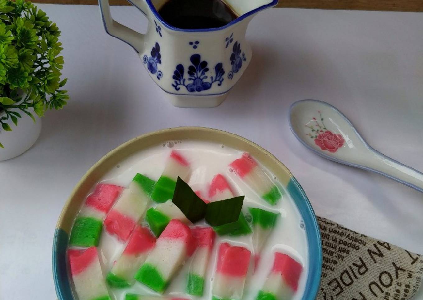 Es selendang mayang khas betawi