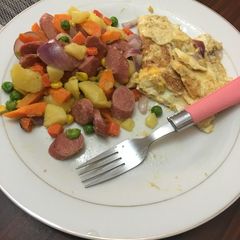 A picture of Baked Potato and Fried egg.