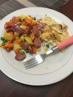 A picture of Baked Potato and Fried egg.
