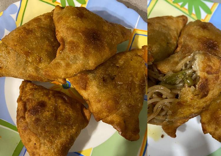 Steps to Make Favorite Chowmein samosa