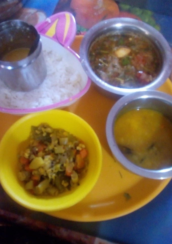 சாதம்,ரசம்,பீன்ஸ் கேரட் பொரியல் செய்முறை முக்கிய புகைப்படம்