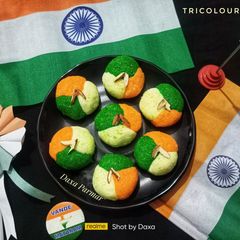 A picture of Tricolour Peda.