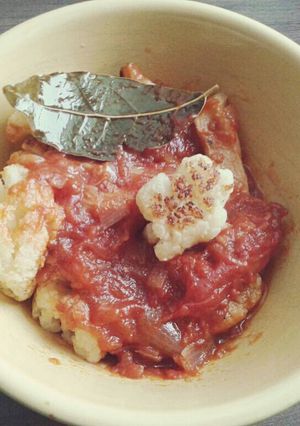 A picture of Roasted Cauliflower in Tomato Sauce.