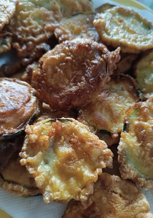 Une photo de Beignets de courgettes 😋