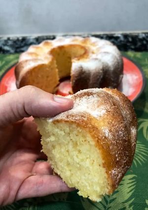 A picture of Easy yoghurt cake.