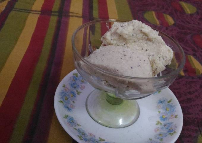 Coconut ice cream