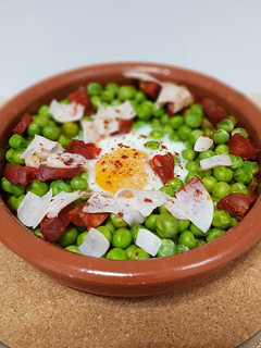 Una foto de Huevos al plato