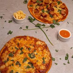 A picture of Pizza on a budget.