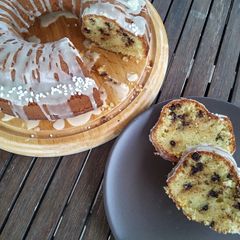 A picture of Orange cake.