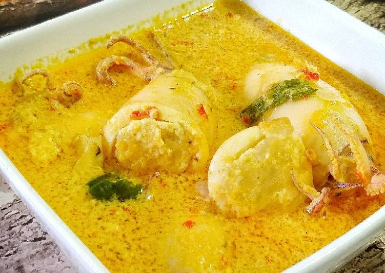 Gulai Cumi Isi Tahu