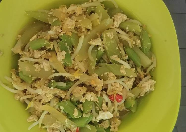 Cara Gampang meracik Tumis buncis labu tauge, Enak Banget