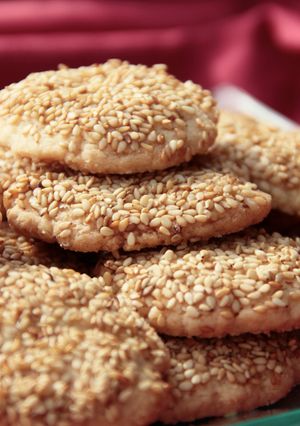 Una foto de Barazek. Galletas de sésamo sirias