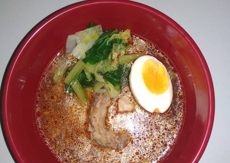 Chicken Shoyu Ramen 😋🍜