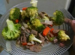 Una foto de Carne Con Brócoli (Sano pero Sabroso)