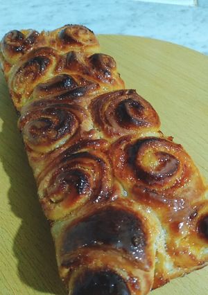 صورة لوصفة بريوش رولي بالقرفة والمجون
