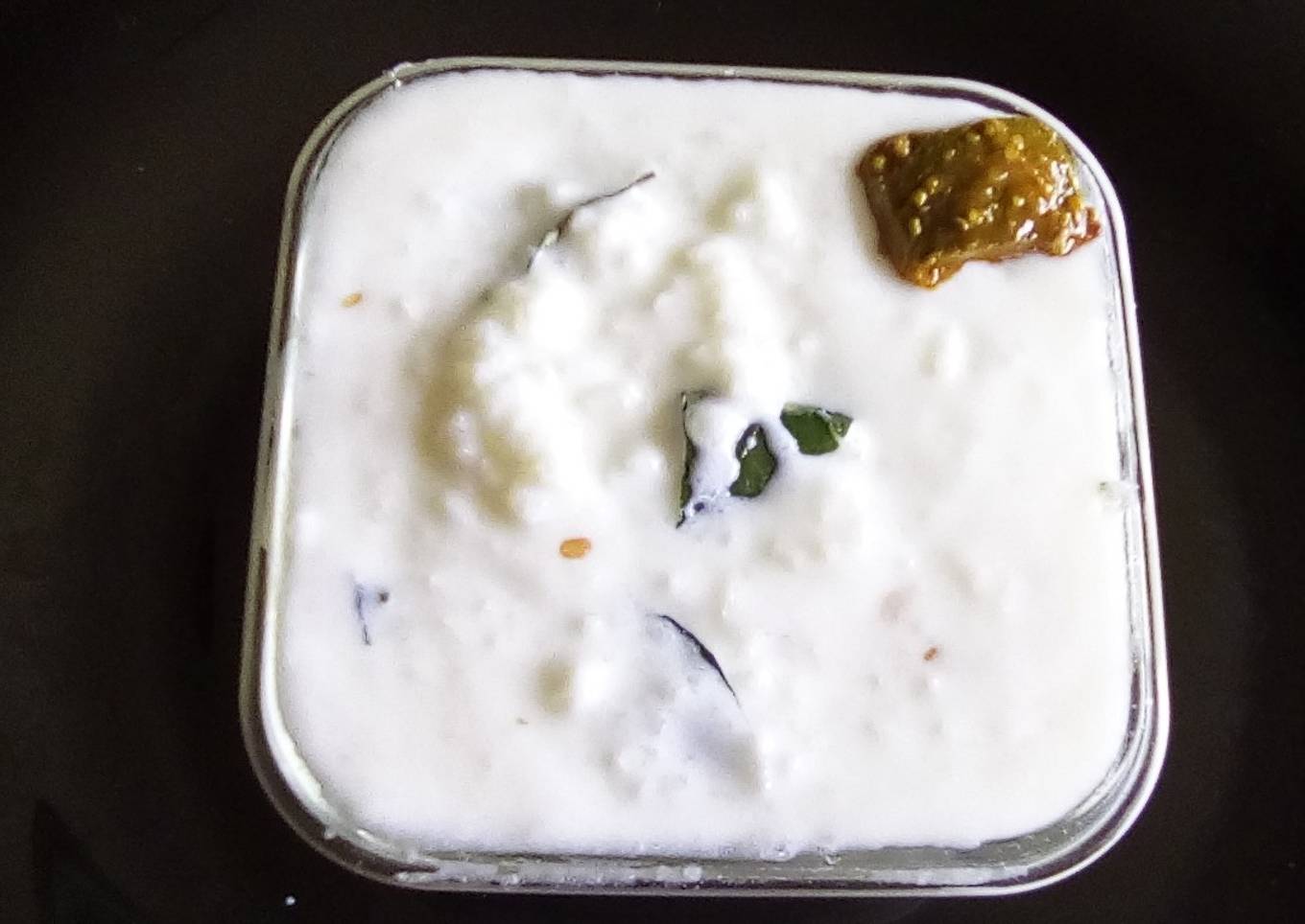 Curd rice with pickles
