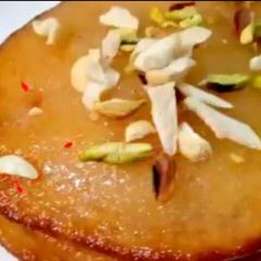 A picture of Paneer & kesar malpua.