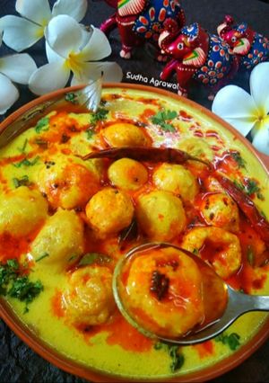 A picture of Rajasthani Kadhi Pakora.