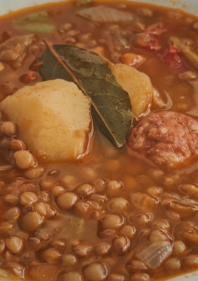 Una foto de Lentejas con chorizo (Mambo)