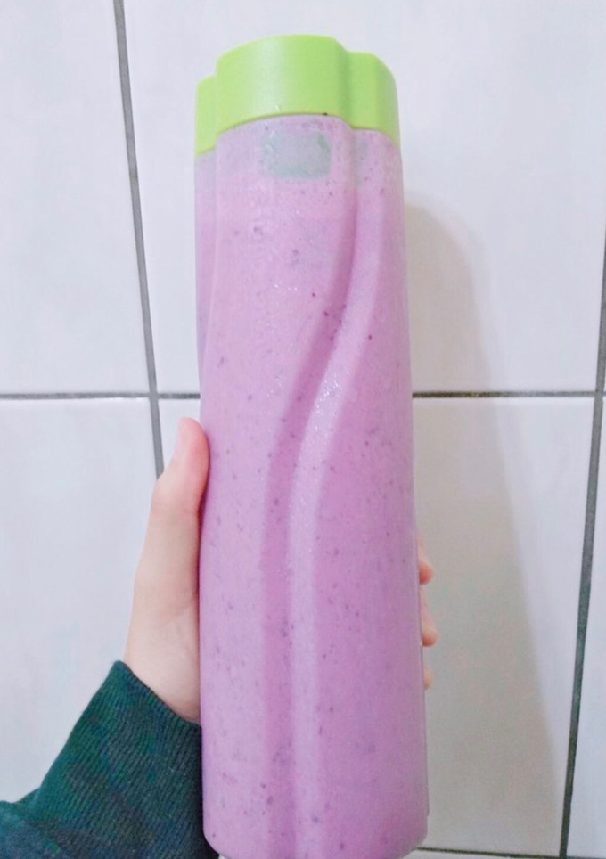 A picture of Mixed Fruit Juice.