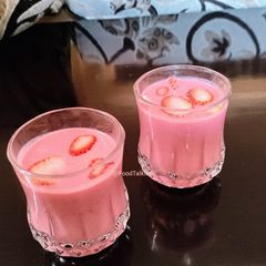 Strawberry smoothie A picture of Strawberry smoothie.