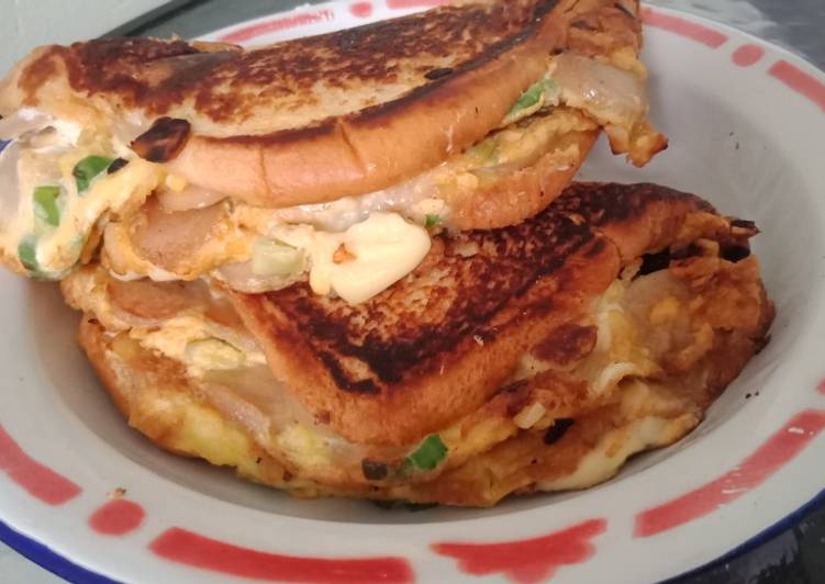 makanan Roti john yang Menggugah Selera