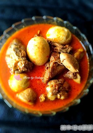 Foto resep Semur pedas ayam telor
