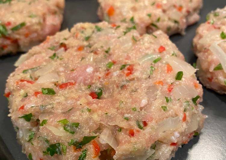Recipe of Ultimate Low fat ginger and chilli turkey patties