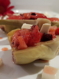 Una foto de Alcachofas al vapor con queso fresco y vinagreta de Fresas!!!
