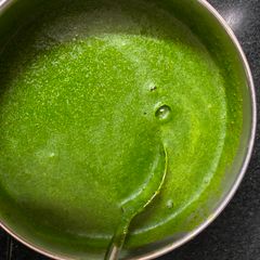 A picture of Coriandar chutney.