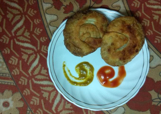 Egg Bhurji Puff Recipe