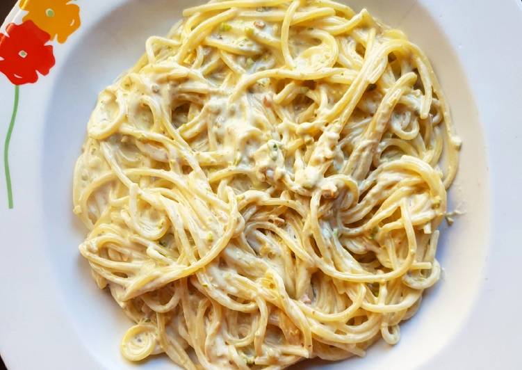 Pasta con crema di Philadelphia e pistacchio