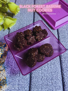 Foto resep Black Forest Sesame Nut Cookies